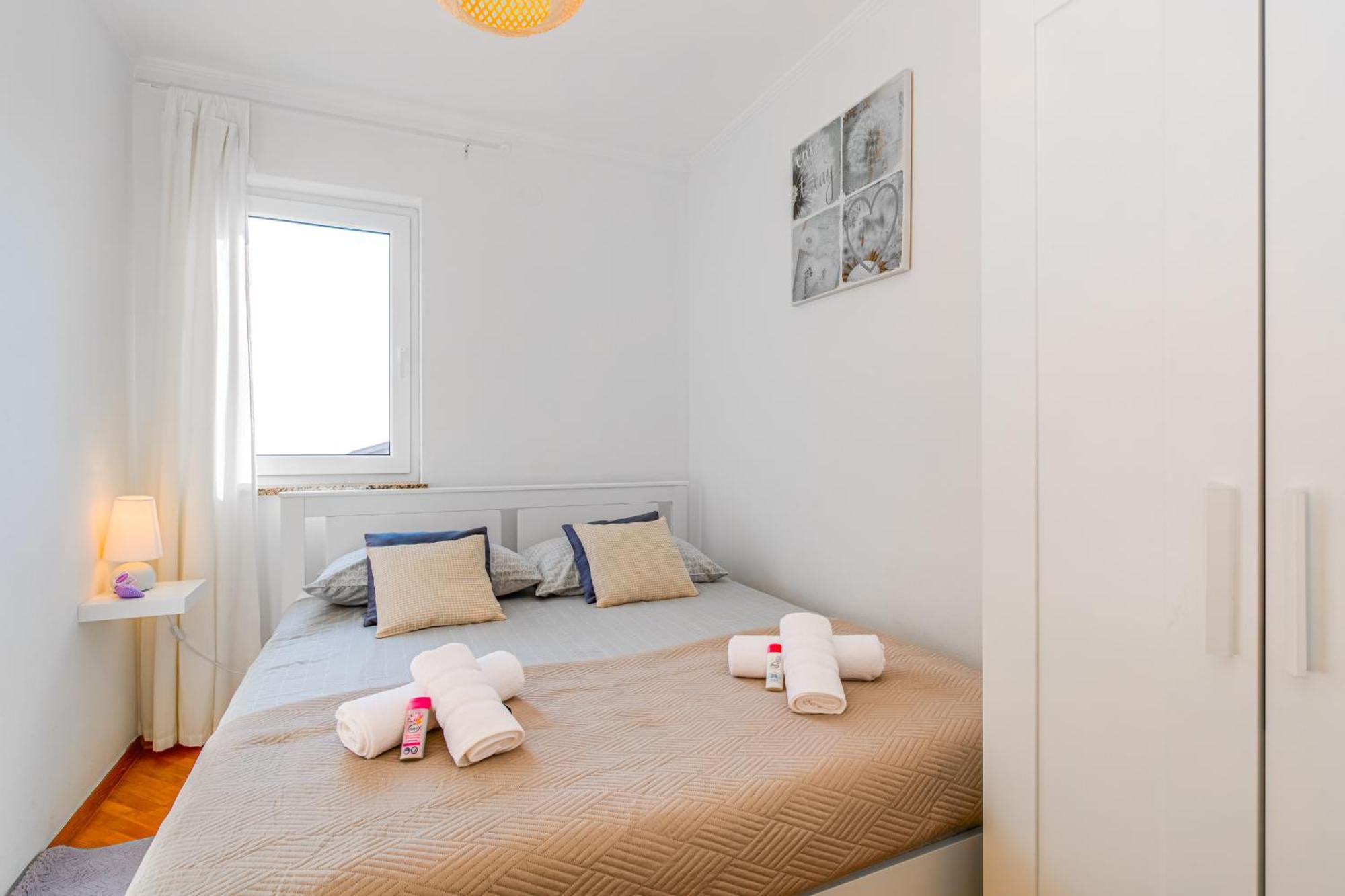 Apartment Soni A4 Krk Town Exteriör bild