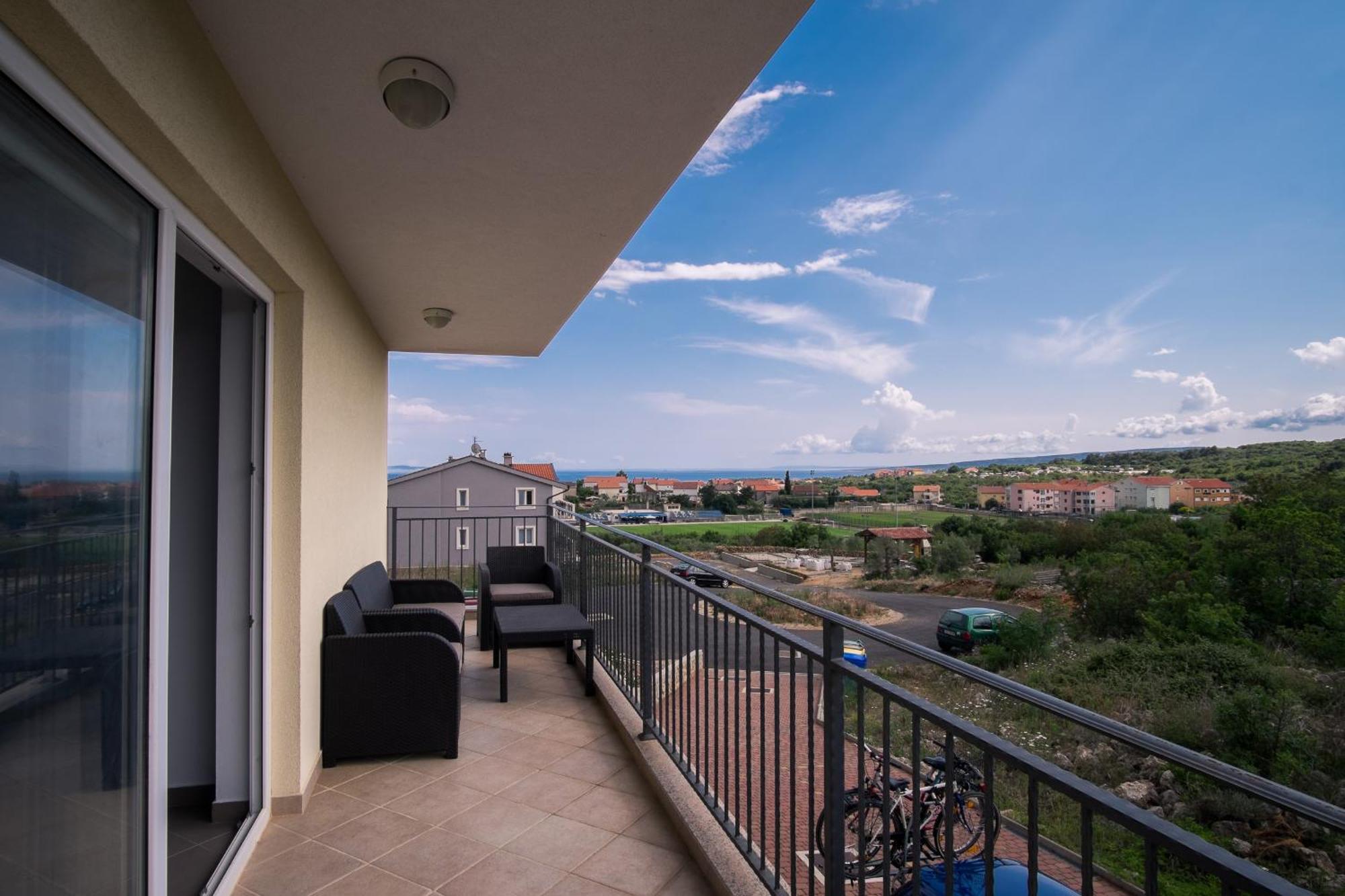 Apartment Soni A4 Krk Town Exteriör bild